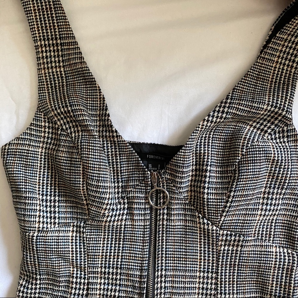 CUTE PLAID DRESS!!